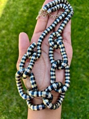 🌟3/$30🌟 Black and Gold link Necklace